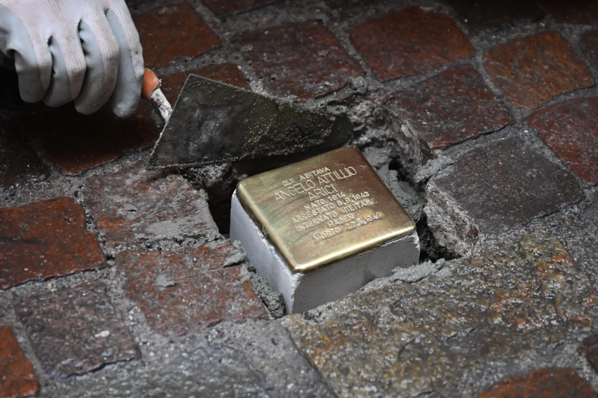 Pietre d’inciampo, lavoro di ricerca storica