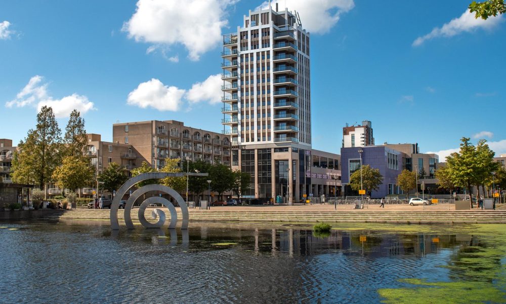 home-stadhuis-en-toren-vanaf-dobbe-aug-2020 (1)